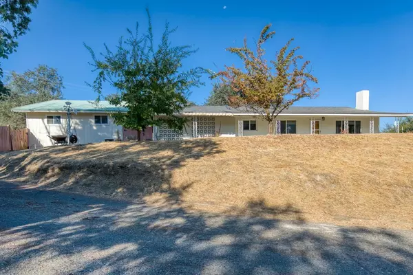 32356 Lodge RD, Tollhouse, CA 93667