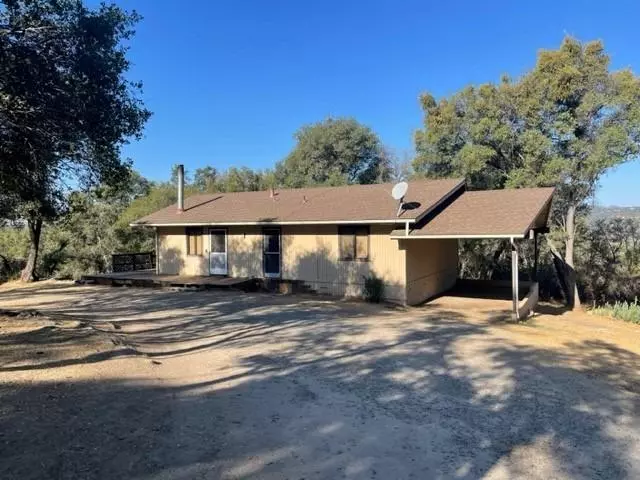 58632 Rainbow DR, North Fork, CA 93643