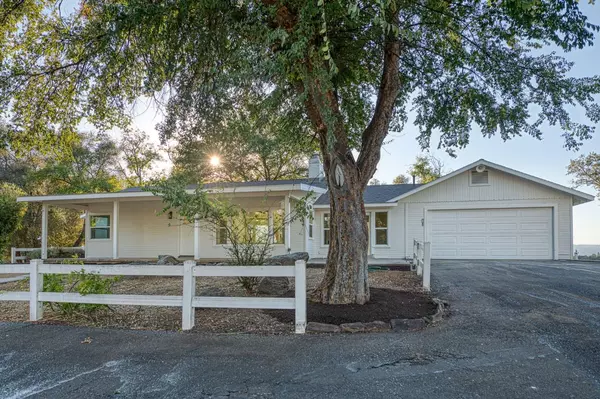 Oakhurst, CA 93644,49281 Deerview LN