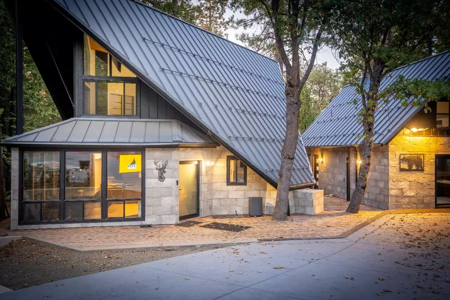 41376 Kokanee LN, Shaver Lake, CA 93664