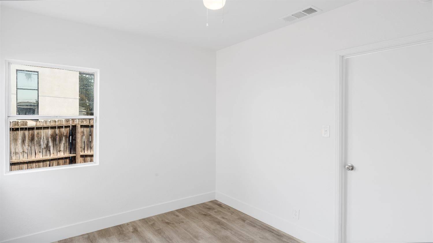 Fresno, CA 93703,1818 E Lamona ST