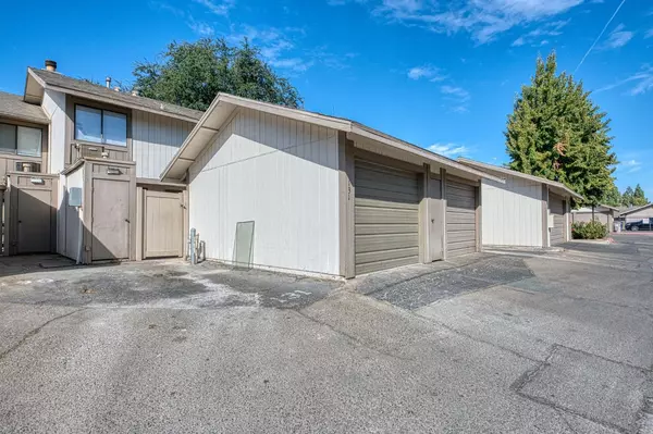 Fresno, CA 93726,4757 N Woodrow AVE #131