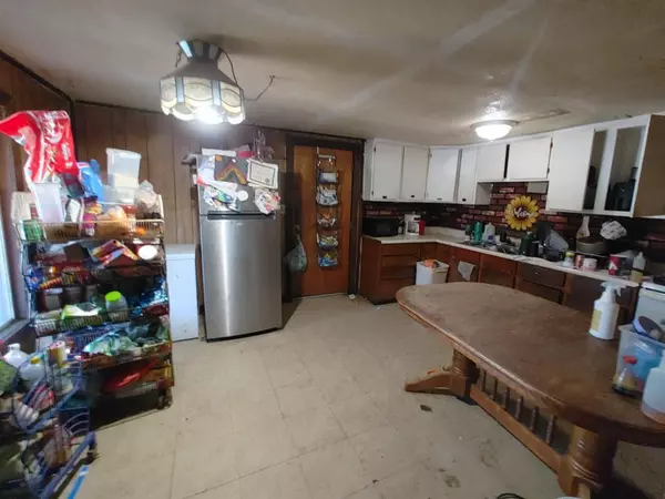 Chowchilla, CA 93610,413 Orange AVE
