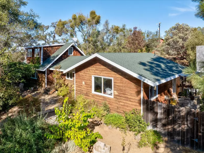 36117 Wells Rd, Coarsegold, CA 93614