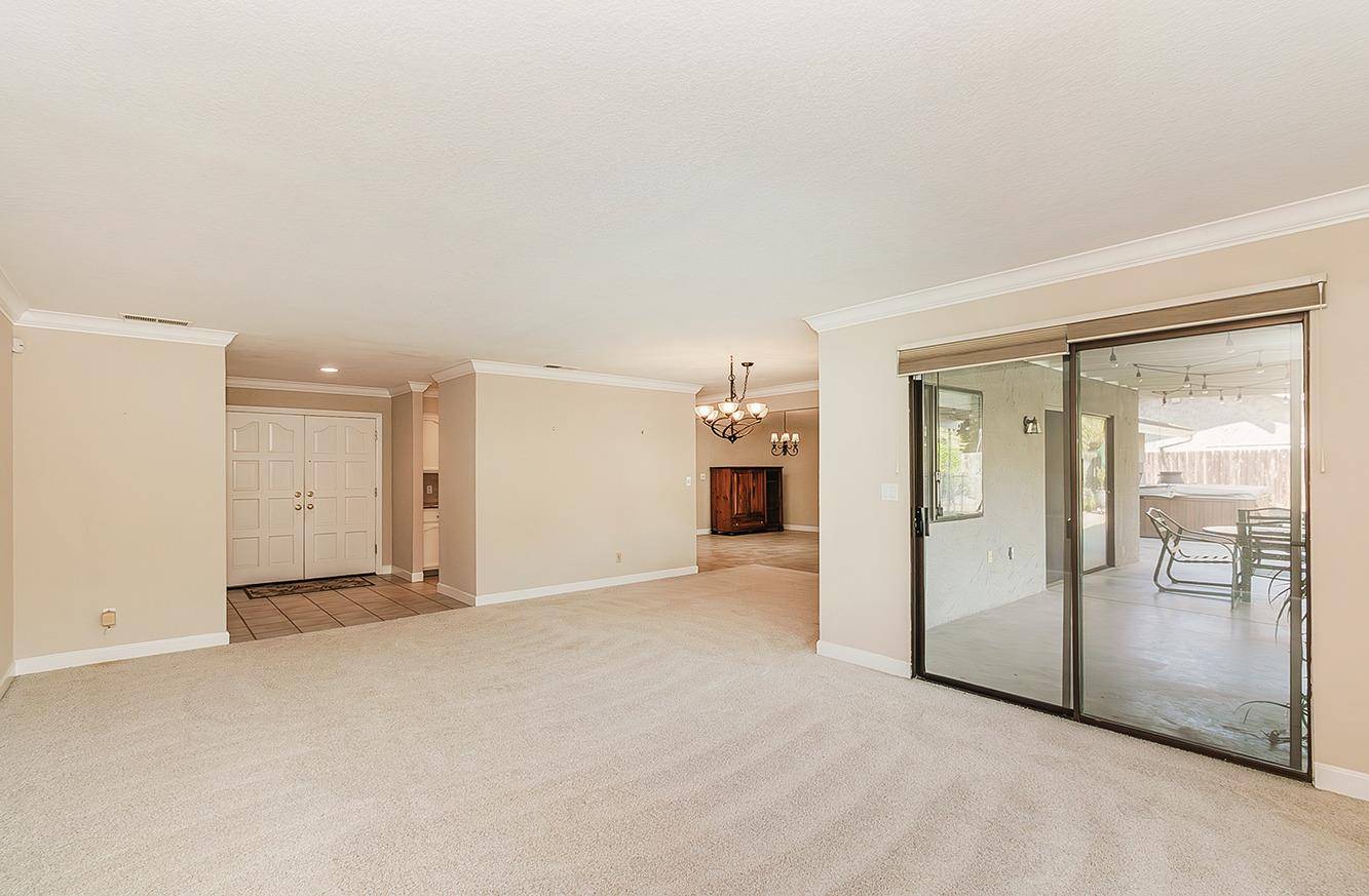 Fresno, CA 93711,2754 W San Ramon AVE