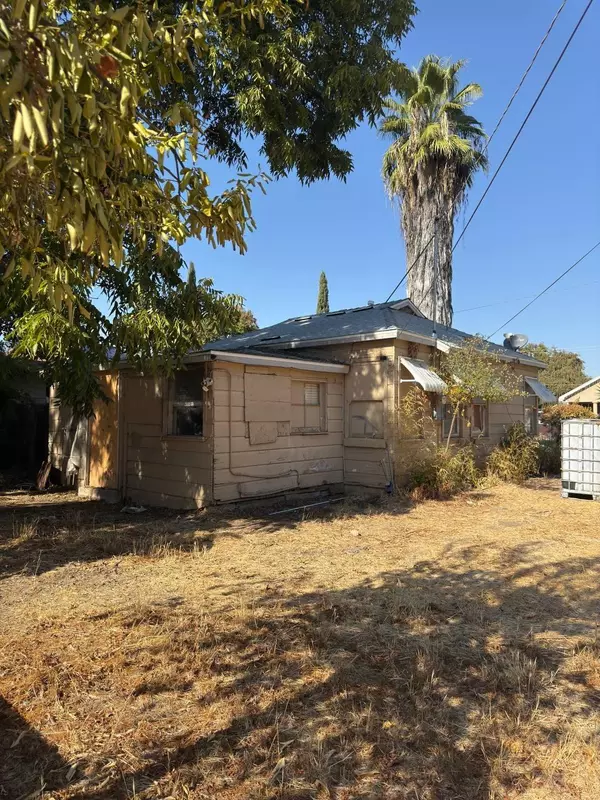 Pinedale, CA 93650,447 W Pinedale AVE