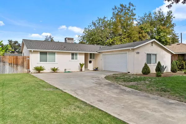 225 E Cortland AVE, Fresno, CA 93704