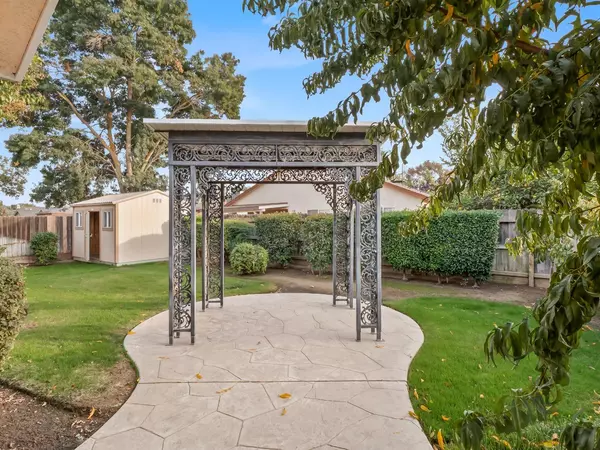Fresno, CA 93722,5659 W Carmen AVE