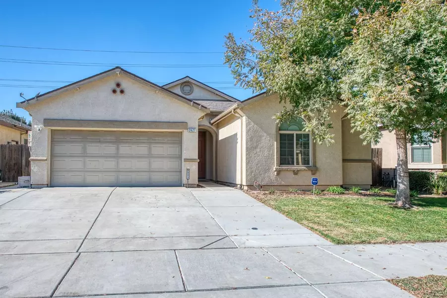 2427 S Laguna CT, Visalia, CA 93292