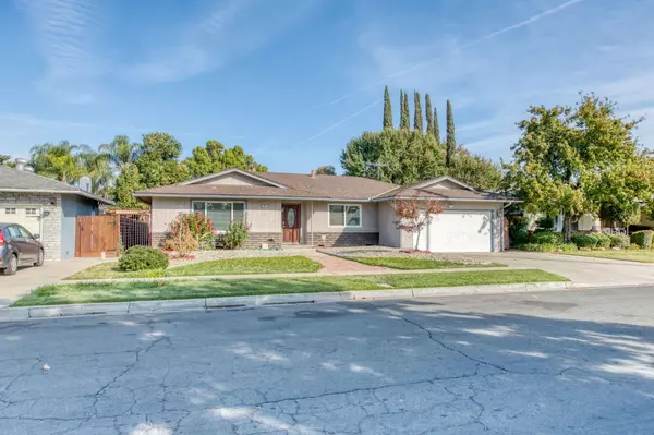 Fresno, CA 93710,524 E Sample AVE