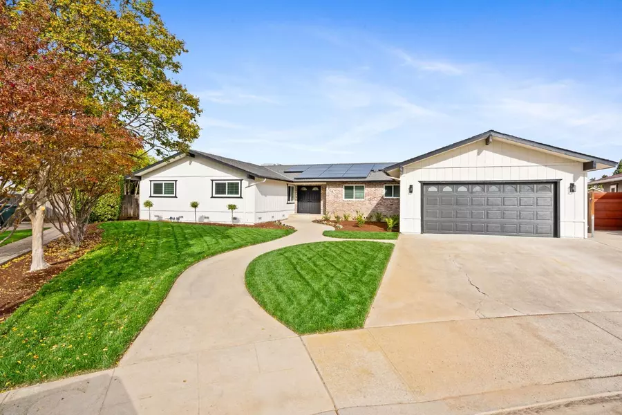 904 Bundy AVE, Clovis, CA 93611