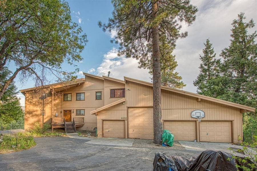 52180 Chahlip LN, Shaver Lake, CA 93664