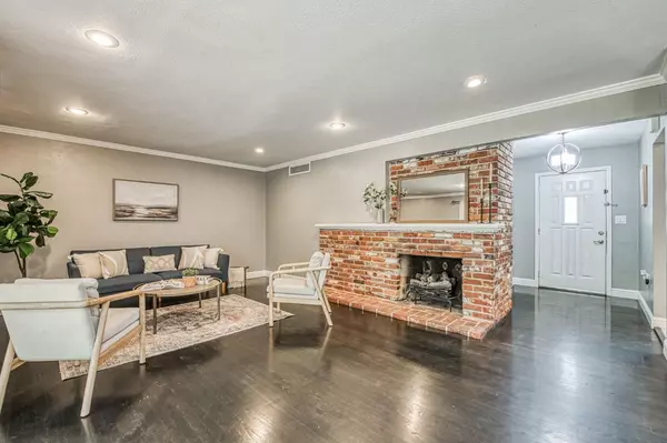 277 W Barstow AVE, Fresno, CA 93704