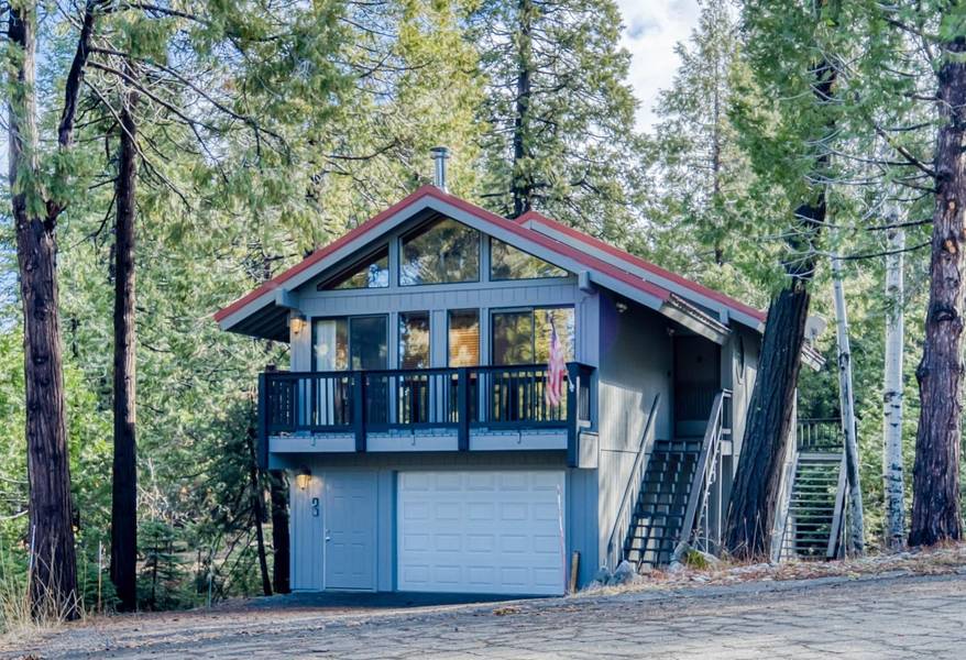 41103 Windwood LN, Shaver Lake, CA 93664