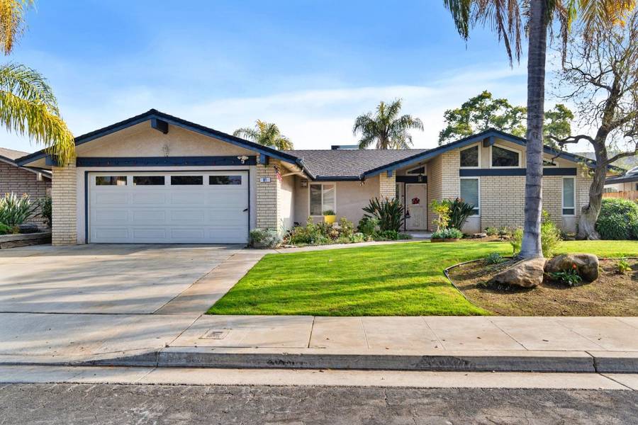 81 Mcarthur AVE, Clovis, CA 93611