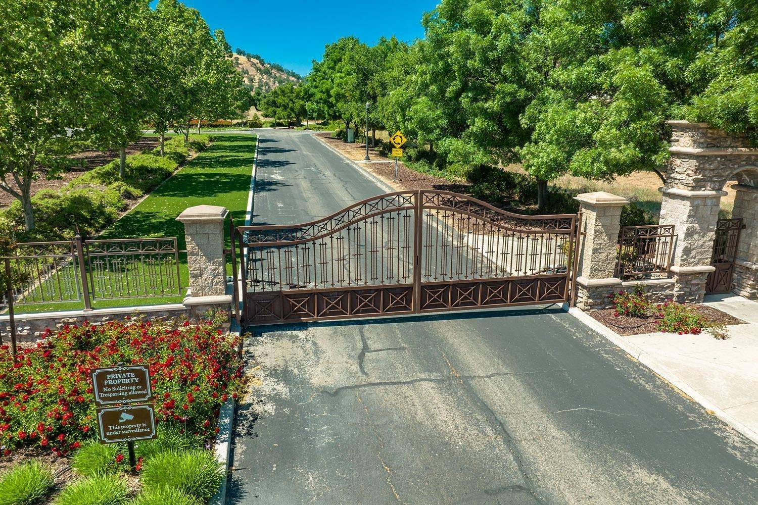 Clovis, CA 93619,20121 Via Mirabel DR