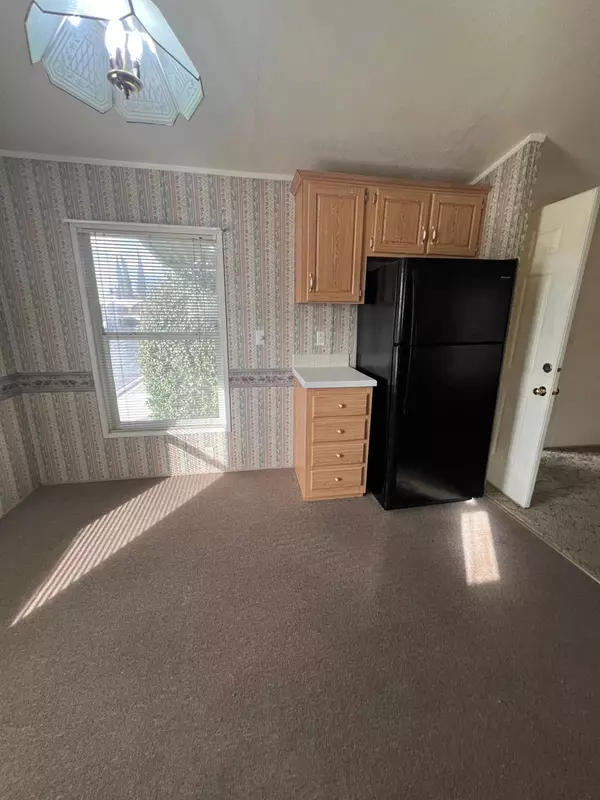 Madera, CA 93638,1218 E Cleveland AVE #85