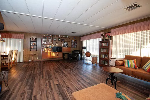 Fresno, CA 93650,221 W Herndon AVE #148