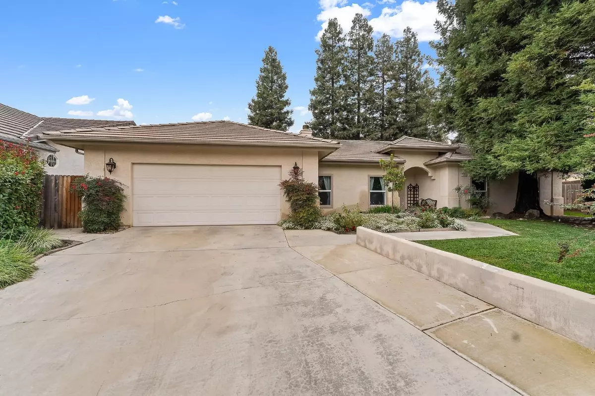 Reedley, CA 93654,1408 W Sequoia CIR