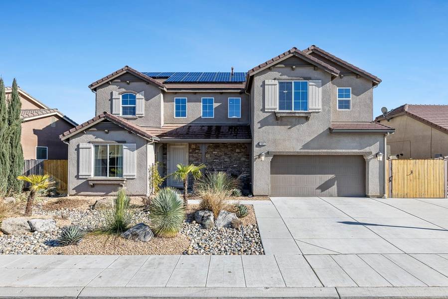 1085 Agua Dulce AVE, Clovis, CA 93619
