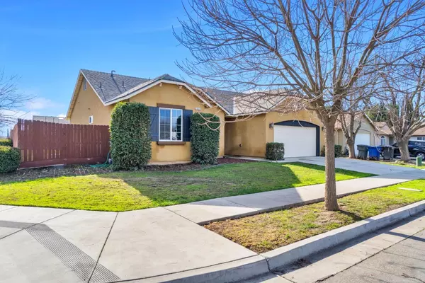 Lemoore, CA 93245,1023 Boxwood LN