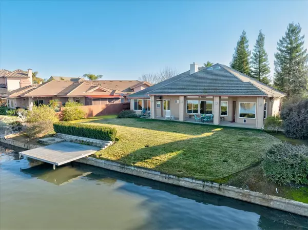 4583 N Outlook CT, Clovis, CA 93619