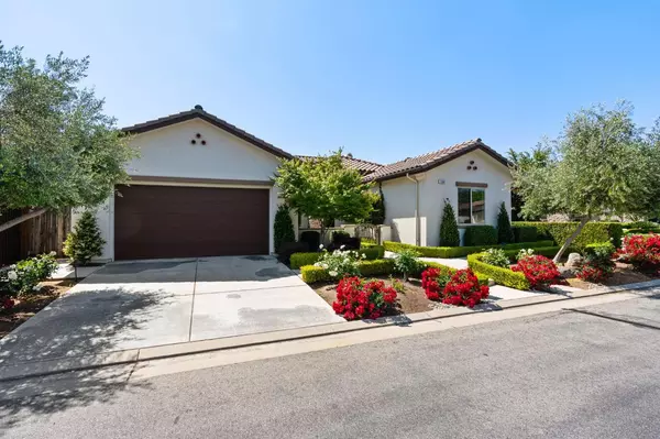 Clovis, CA 93619,1584 N Middleburg LN