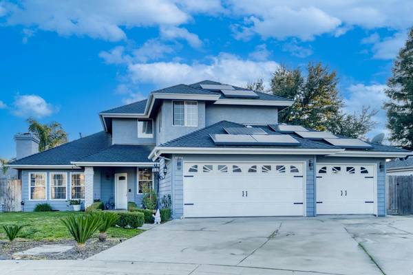 1972 Fairmont AVE, Clovis, CA 93611