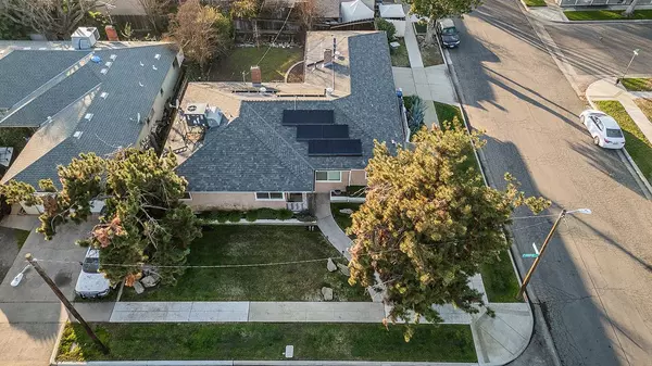 4381 N 4th ST, Fresno, CA 93726