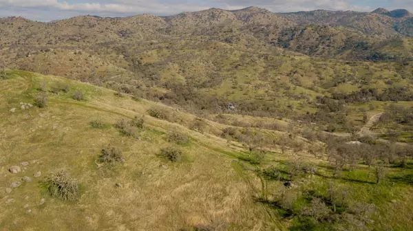 Yokuts Valley, CA 93675,0 Apn 185-360-33s