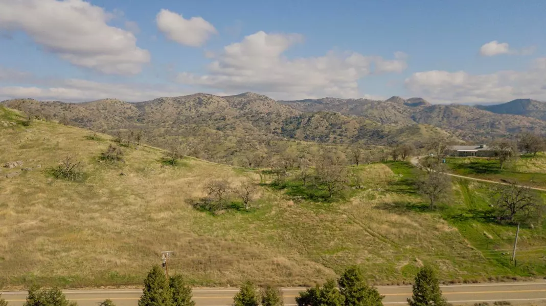 0 Apn 185-360-33s, Yokuts Valley, CA 93675