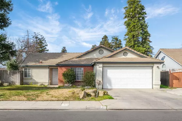 2413 N Sonora AVE, Fresno, CA 93722