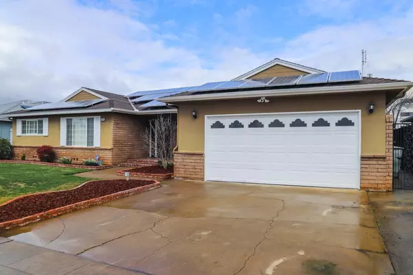 1294 E Los Altos AVE, Fresno, CA 93710