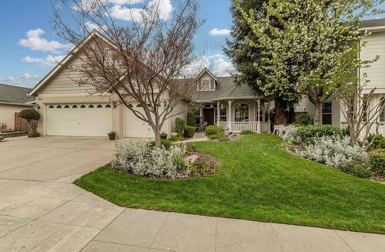 2567 E Lester AVE, Fresno, CA 93720