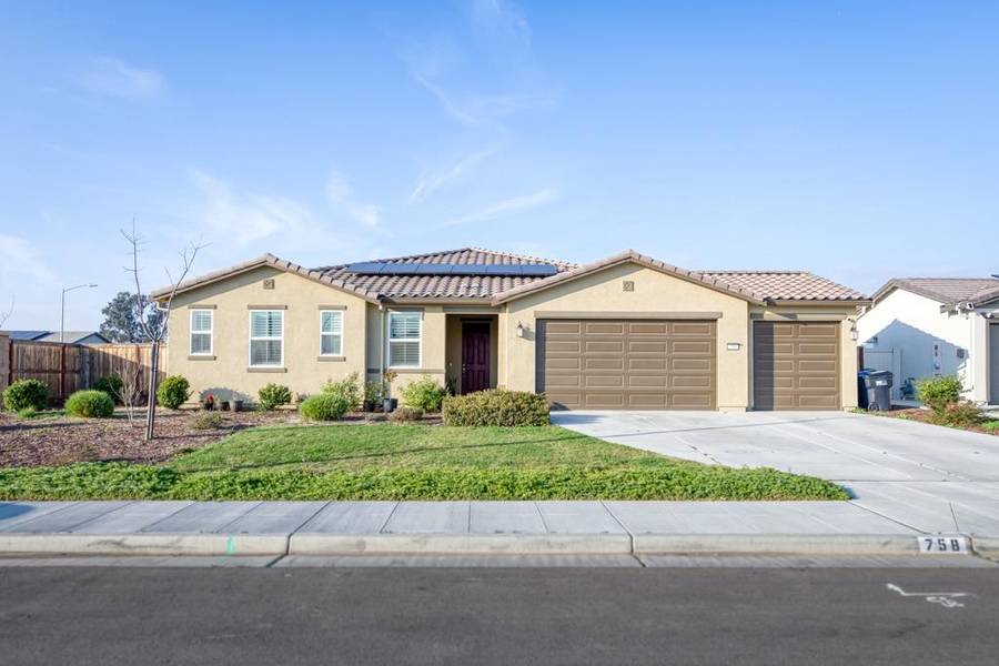 758 E Bonita AVE, Fowler, CA 93625