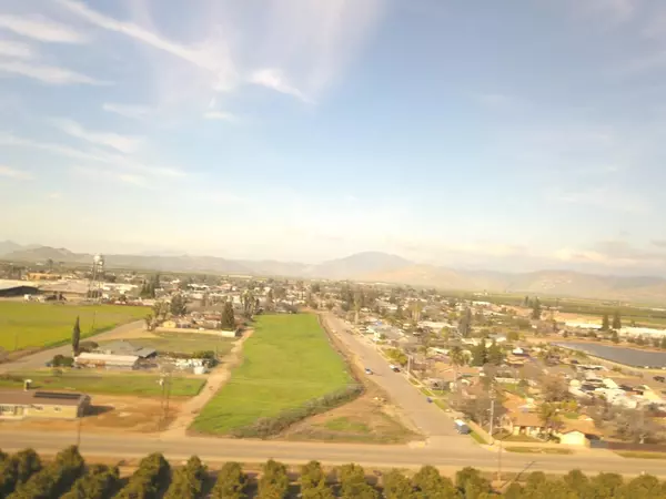 Orange Cove, CA 93646,1 Tba