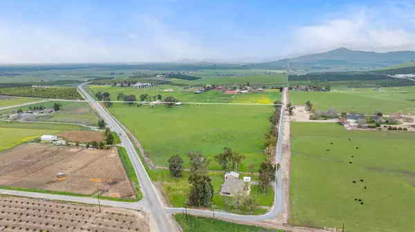 Porterville, CA 93257,10580 Old Stage RD