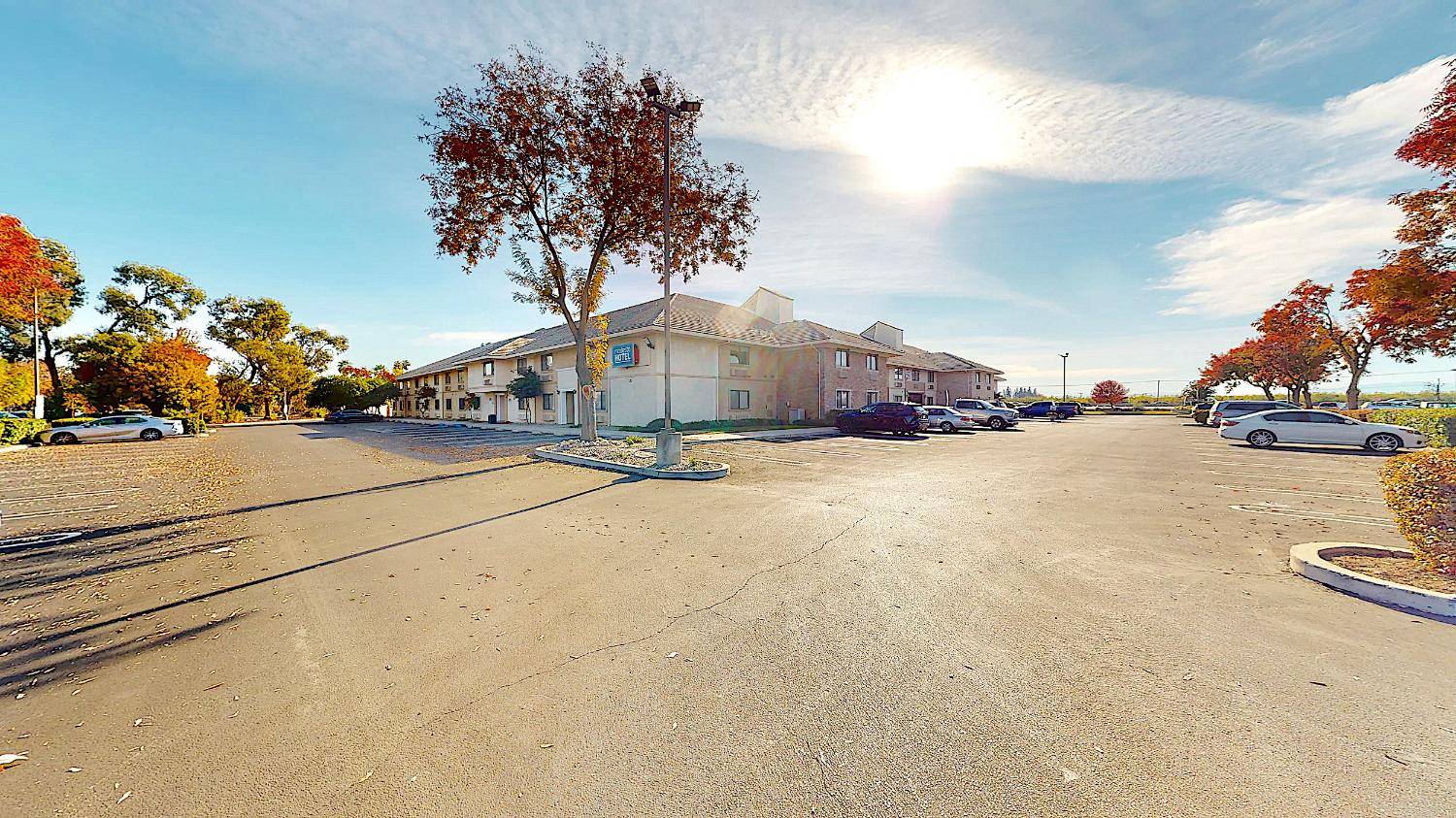 Modesto, CA 95350,1720 Sisk RD