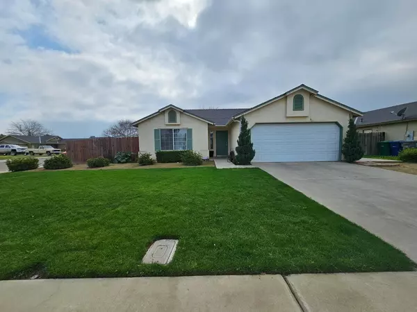 Selma, CA 93662,2807 Pine ST