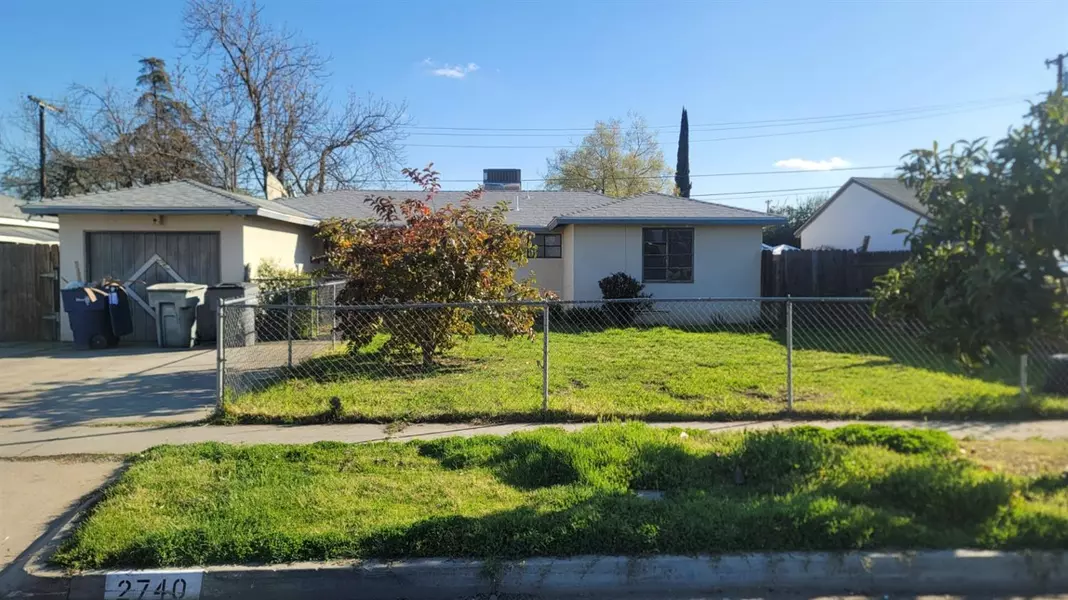 2740 E Indianapolis AVE, Fresno, CA 93710