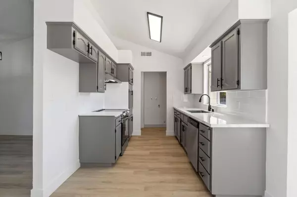 4265 W Dayton Fresno, CA 93722