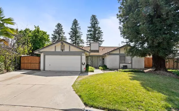 6407 N State AVE, Fresno, CA 93722