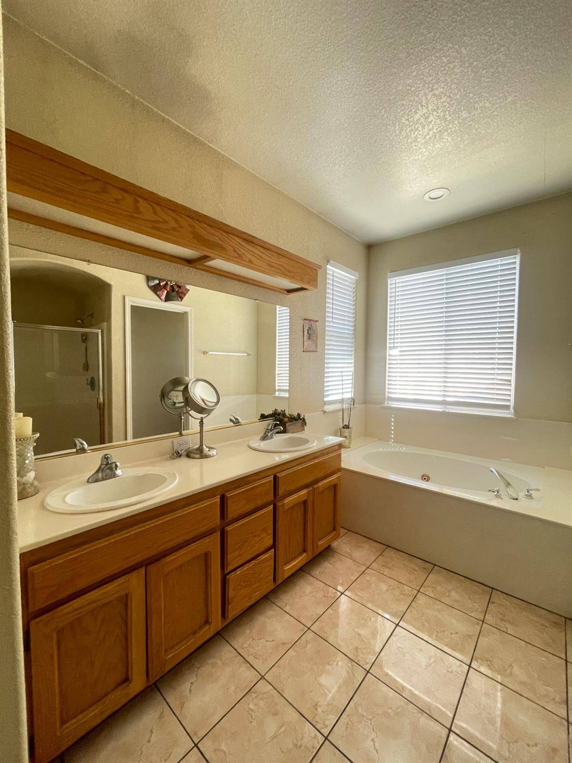 255 Birchwood, Los Banos, CA 93635