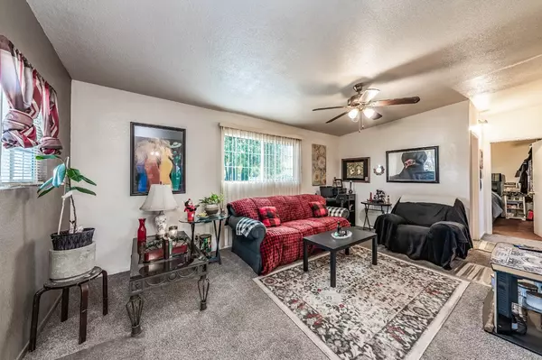 309 W Eden AVE Fresno, CA 93706