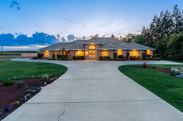 11217 S Fowler AVE, Selma, CA 93662