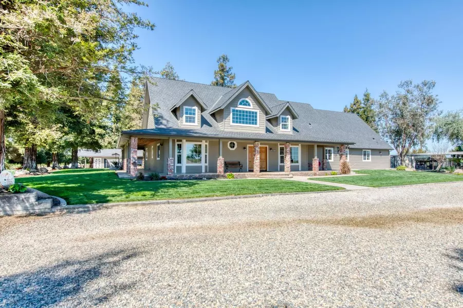 19727 19727 Avenue 16 1/2, Madera, CA 93637