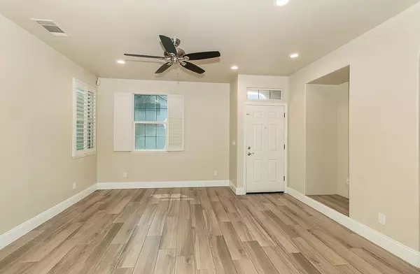 Clovis, CA 93619,735 W Brittany LN