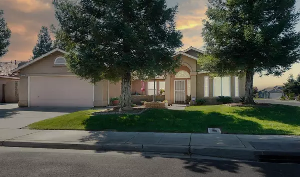 2922 Maple ST, Madera, CA 93637