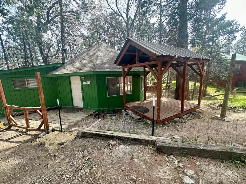 41778 Muskrat LN, Auberry, CA 93602
