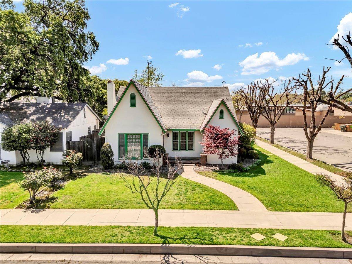 615 W Myrtle AVE, Visalia, CA 93277